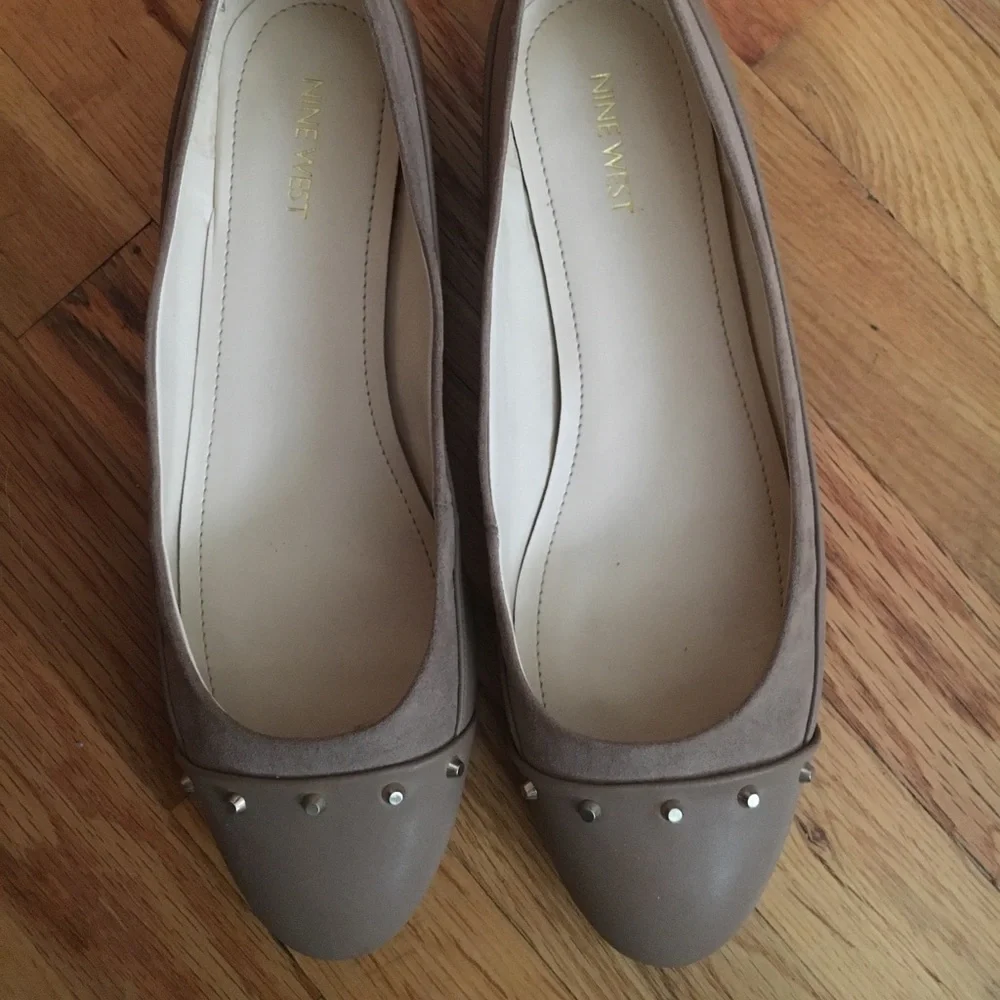 Nine West Nude Flats (Size 11) - Picture 2 of 4